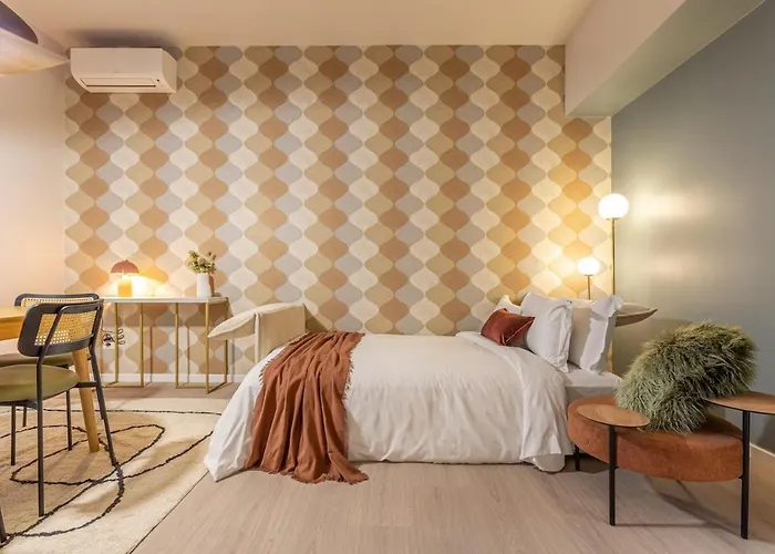 Old - Lounge 3bdr At Vatican Apartment *